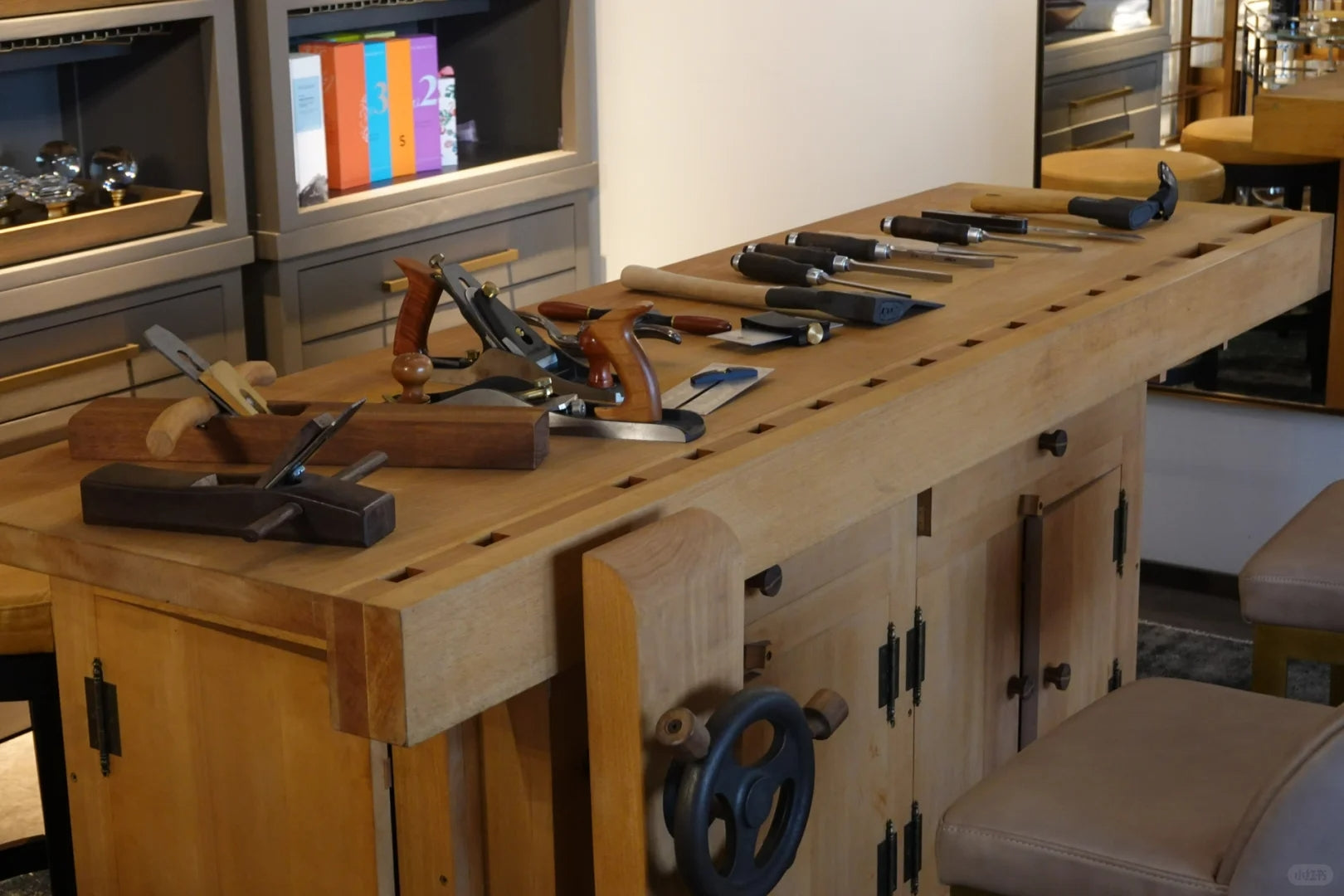 How To Make Furniture Project With Oasislamps?