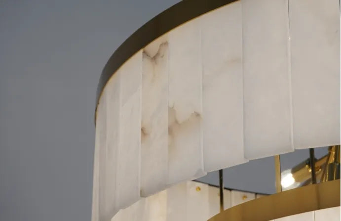 Alabaster with Veins vs. Without Veins: Differences, Advantages, and Disadvantages