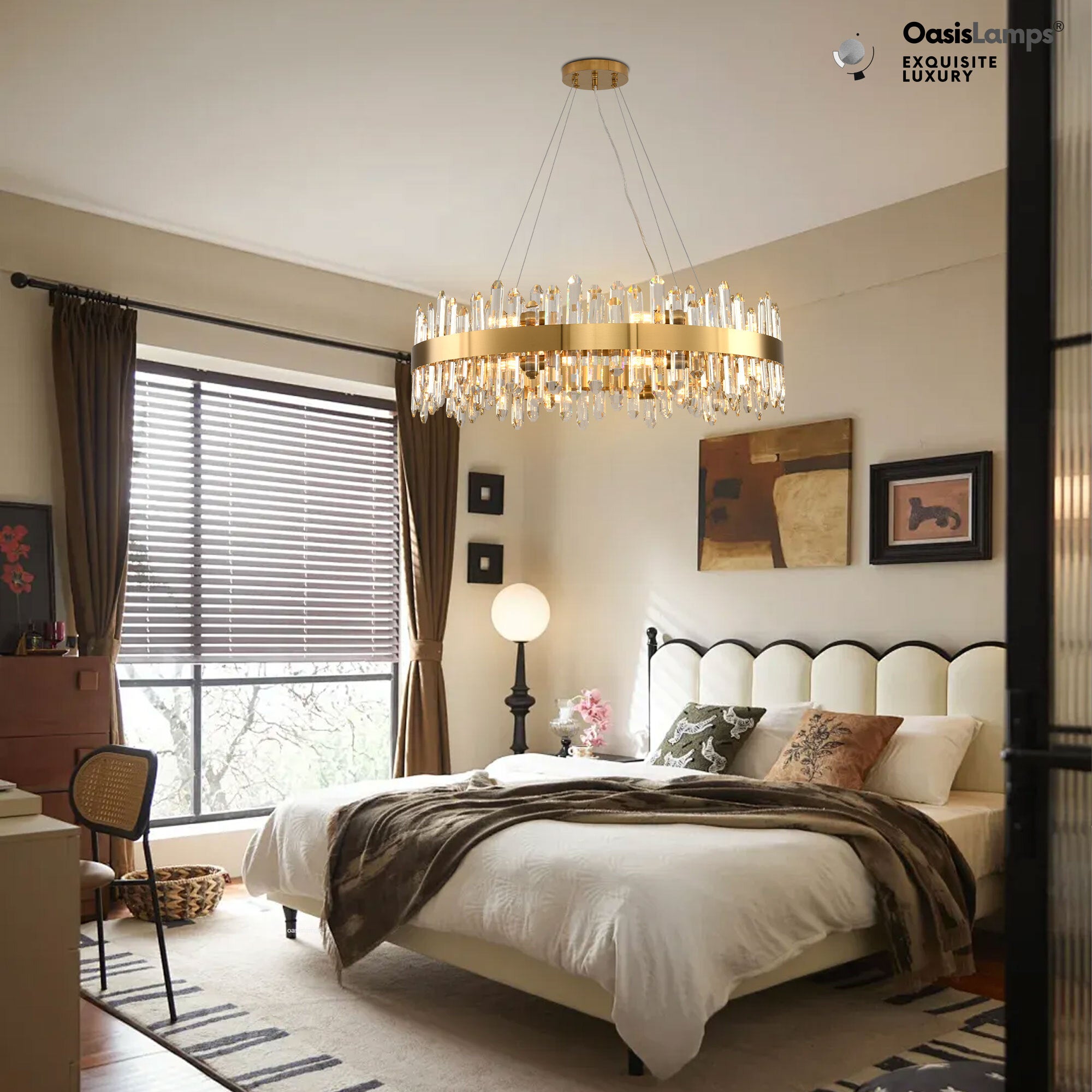 Stellara Crystal Strip Round Halo Chandelier 24" 32" 40"D#color_brass,size_32''D