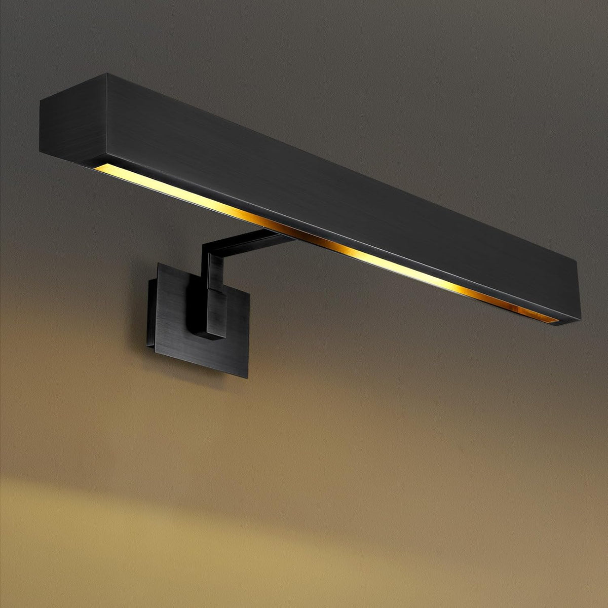 Hardwire Brass/Bronze Picture Light Hardwire 18